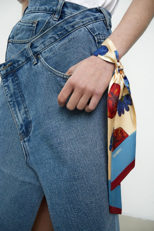 Silk twill "Falling in love"