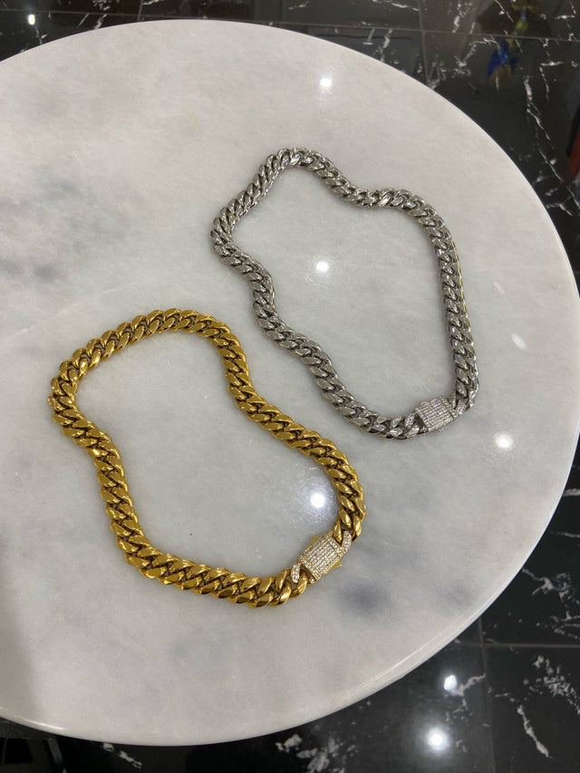 GIA CHAIN
