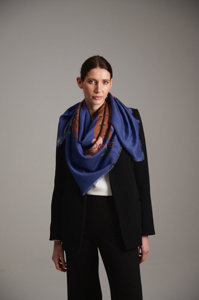 Wool scarf "A beast"