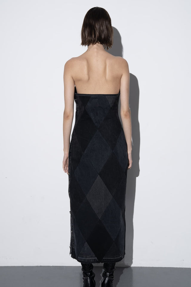 Model in black/grey Dress #02 back view
