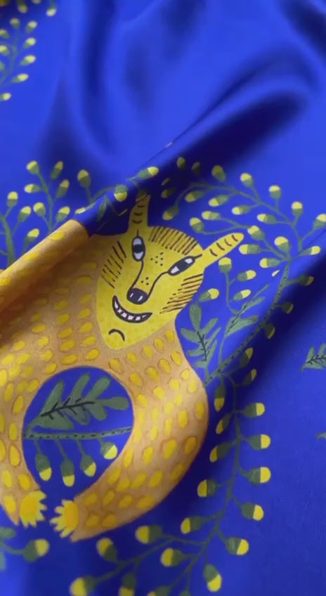 Cheerful lion cub scarf video