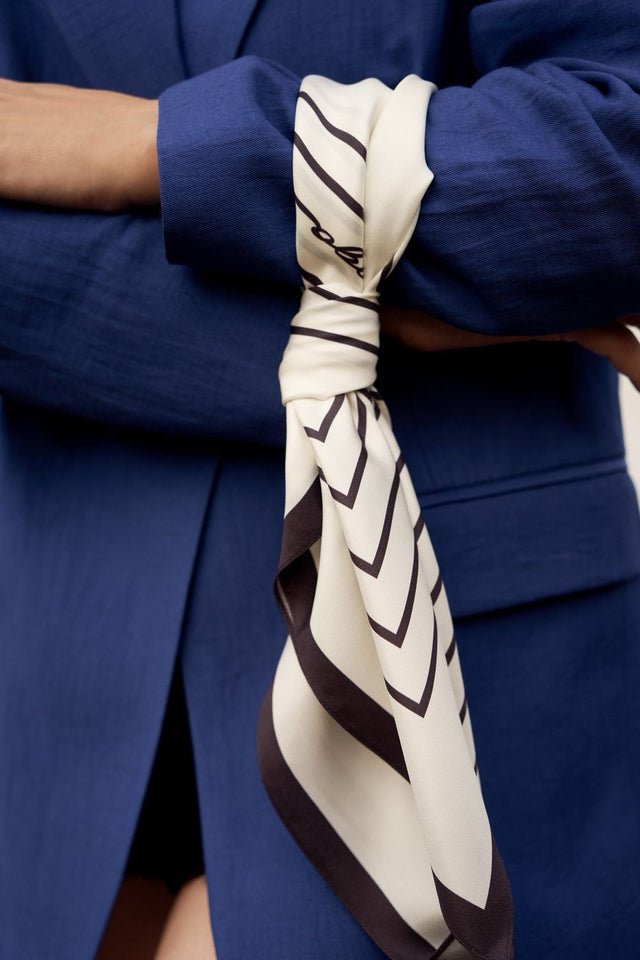 Premium silk scarf "From scratch"