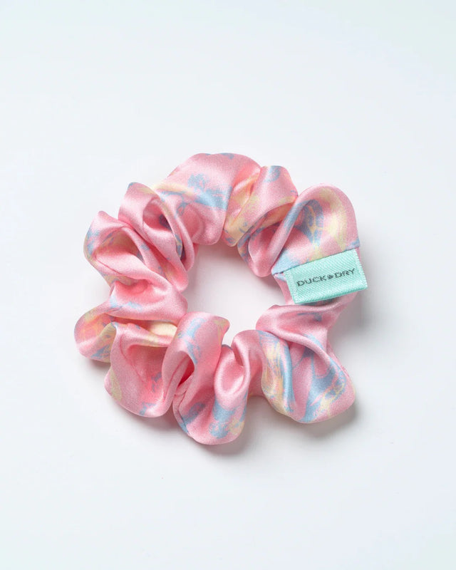 SILK SCRUNCHIE - BLUSH PINK